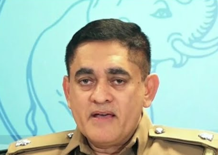 රෝද තුනෙන් අයිස් කිලෝ 62ක් ප්‍රවාහනය කළ අයෙකු අත්අඩංගුවට (VIDEO)