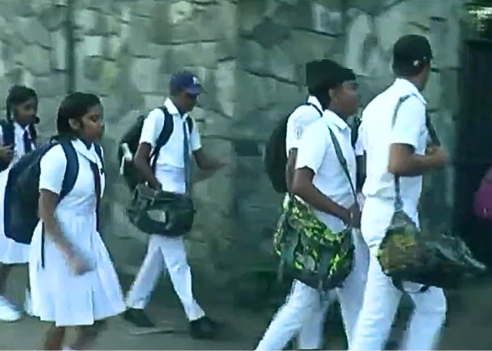 නව වසරේ පාසැල් ඇරඹේ (VIDEO)