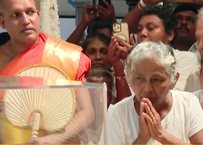 සර්වඥධාතූන් වන්දනාව මහජනතාවට විවෘත වෙයි (VIDEO)