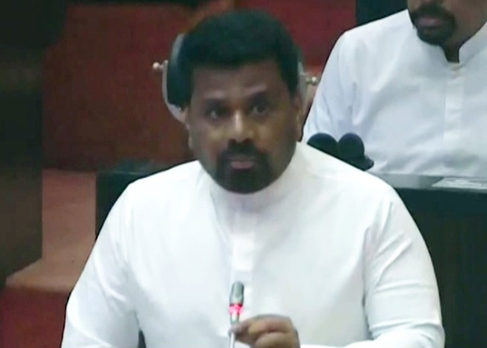 ජනපති පාර්ලිමේන්තුවට (VIDEO)