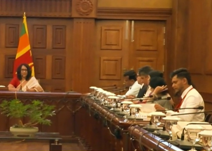 ආපදා වන්දි කඩිනම් කරන්න සාකච්ඡා (VIDEO)