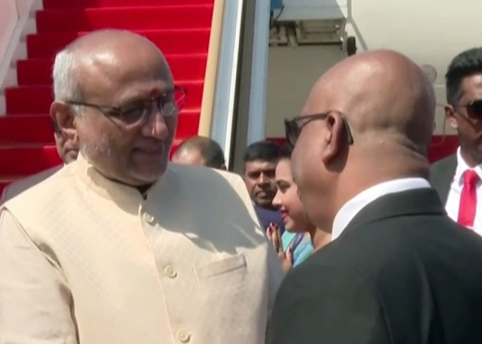 ඉන්දීය උප ජනපති දිවයිනට (VIDEO)