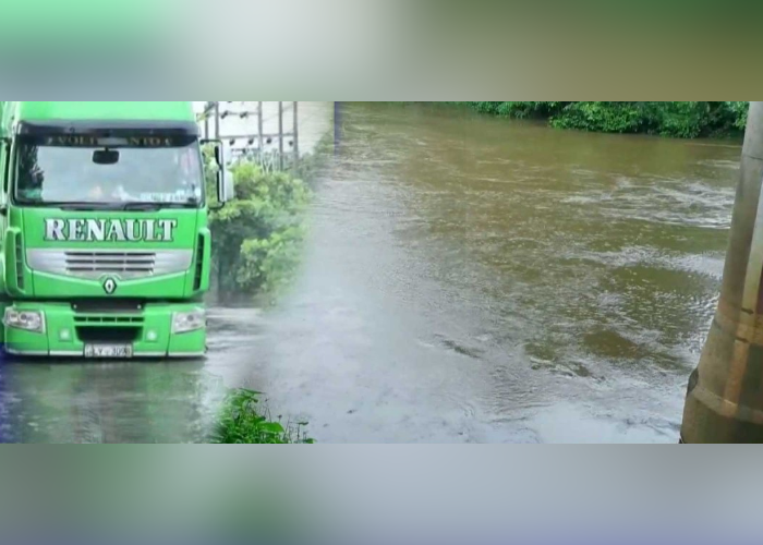 අයහපත් කාලගුණයෙන් දිස්ත්‍රික්ක 4 කට බලපෑම් (VIDEO)