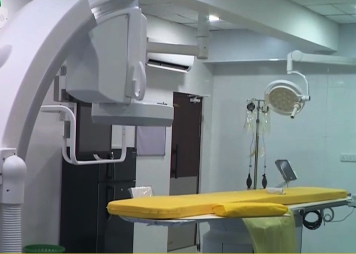 මිලියන 3103ක කැත්ලැබ් 16ක් (VIDEO)