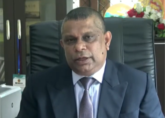කල් ඉකුත් වූ දත්ත සමඟ වැඩ කරන දෙපාර්තමේන්තුව (VIDEO)