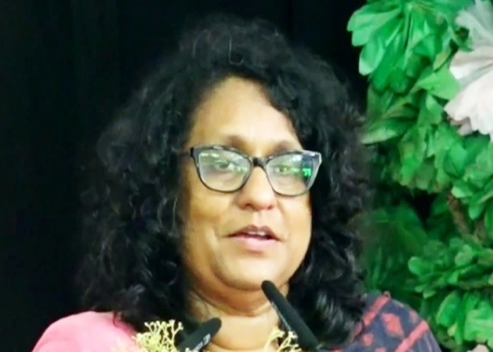 සෞන්දර්ය සහ ක්‍රීඩාවේ වැදගත්කම ගැන කියන හරිනි (VIDEO)