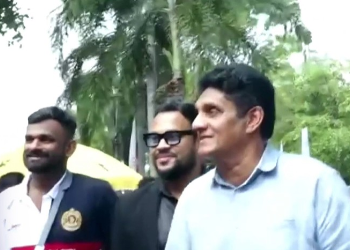 සුරතලුන් බලන්න ගිය සජිත් (VIDEO)
