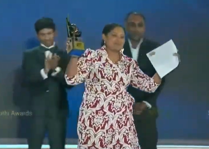 හොඳම රූපවාහිනී ගවේශණශීලී වාර්තාකරණය සියත අපෙන් (VIDEO)