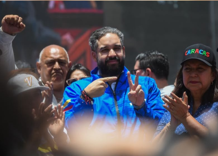 වෙනිසියුලානු ජනපති නිදහස් කරන්නැයි ඉල්ලා ජනතා උද්ඝෝෂණ 