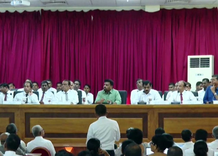 මුල්‍ය විනය ගැන කියන ජනපති (VIDEO)