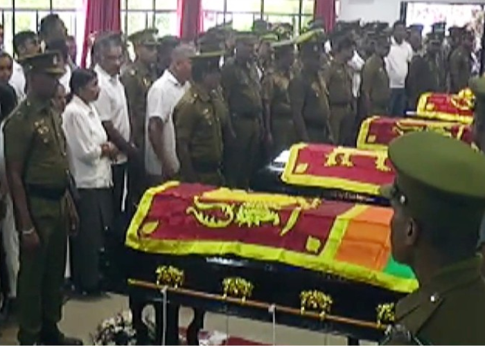 සෝ සුසුම් මැද දිවිපිදූ නිලධාරීන්ගේ දේහයන් වැලිකඩට (VIDEO)