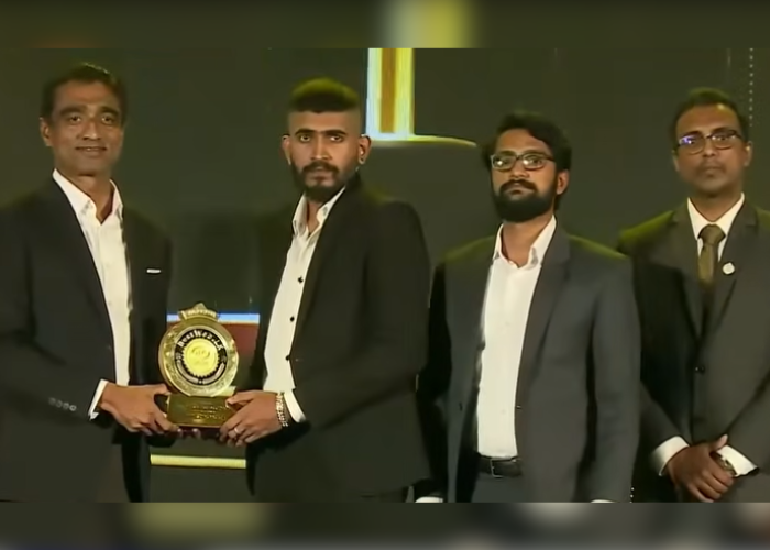 රනින් පිදුම් ලැබූ Siyathatv.lk වෙබ් අඩවිය (VIDEO)