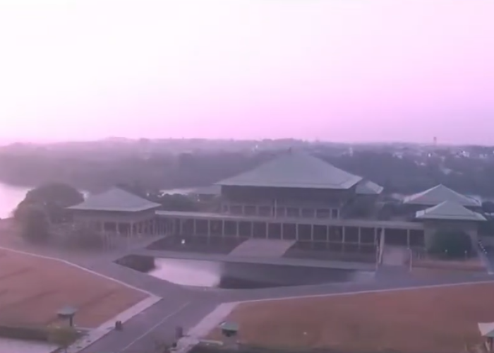 22 අද පාර්ලිමේන්තුවට (VIDEO)