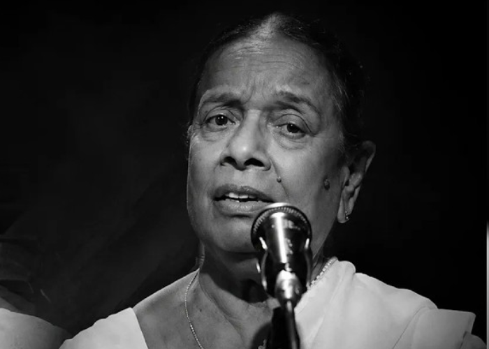 ආචාර්ය නන්දා මාලනී වෙනුවෙන් දින තුනක ශෝක කාලයක් (VIDEO)