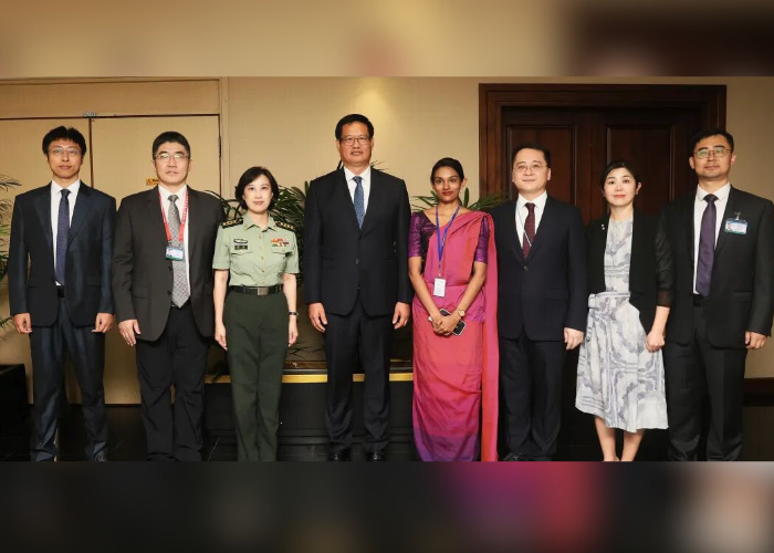 ධුරයේ රාජකාරි ඇරඹීමට නව චීන තනාපතිවරයා ශ්‍රී ලංකාවට පැමිණේ