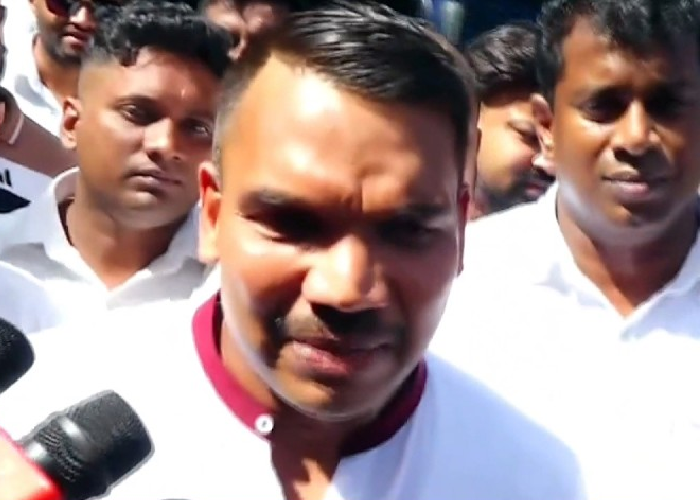 හිටපු ඇමති ජොන්ස්ටන් අත්අඩංගුවට – නාමල් අල්ලස් කොමිසමට (VIDEO)